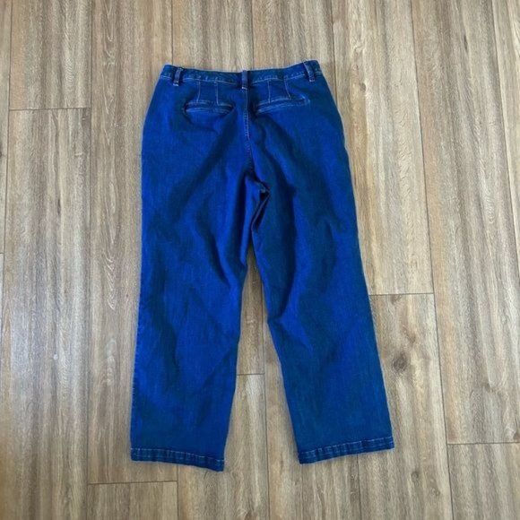 Lane Bryant Sz 16 High Rise Wide Leg Jeans, Signature Fit Flex Magic Waistband - Picture 15 of 15